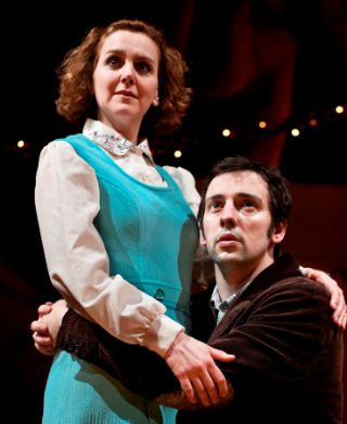 A Day in the Death of Joe Egg _Rebecca Johnson & Ralf Little  � Simon Annand JED2-258